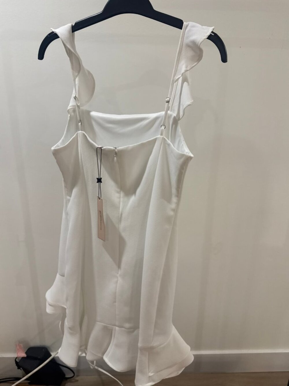 BCBGeneration White Ruffle Mini Dress NWT Asymmetric Hem Size 4